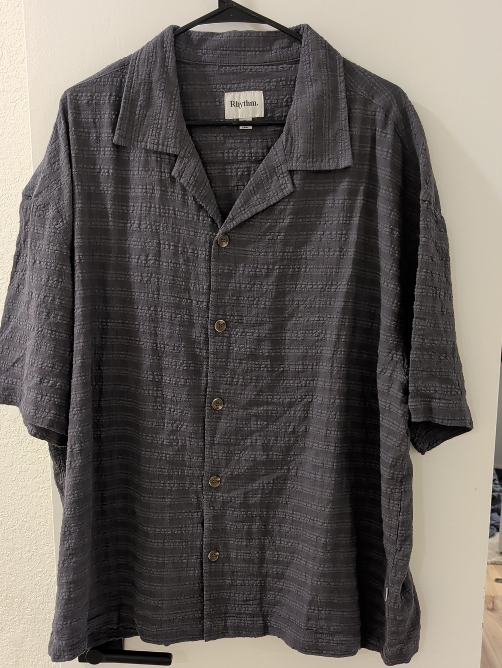 Rhythm. Men's Short-Sleeve Textured Button-Down Shirt in Charcoal